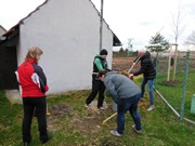 Stavíme sněhuláka s partnery,  rodiči a dětmi